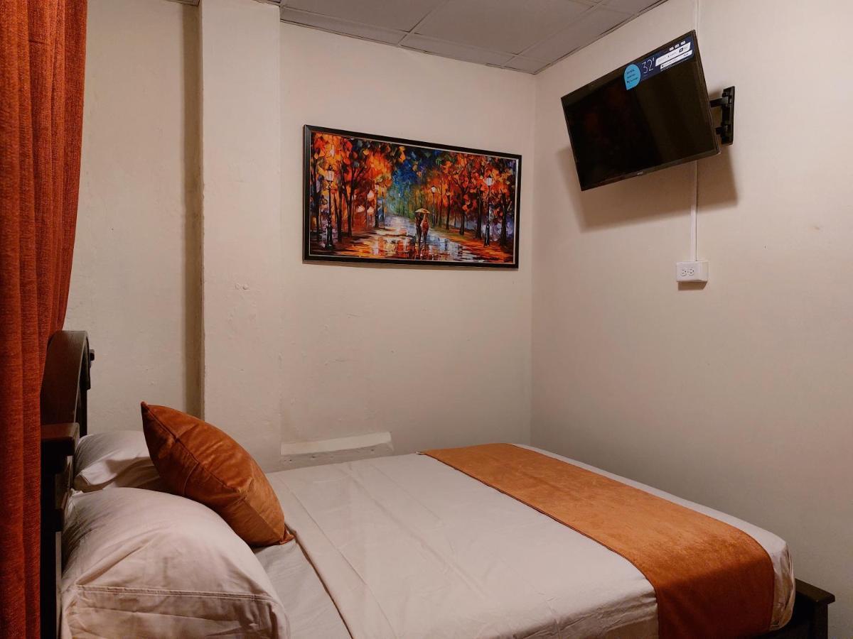 Hospedaje Los Lirios Chitré Dış mekan fotoğraf