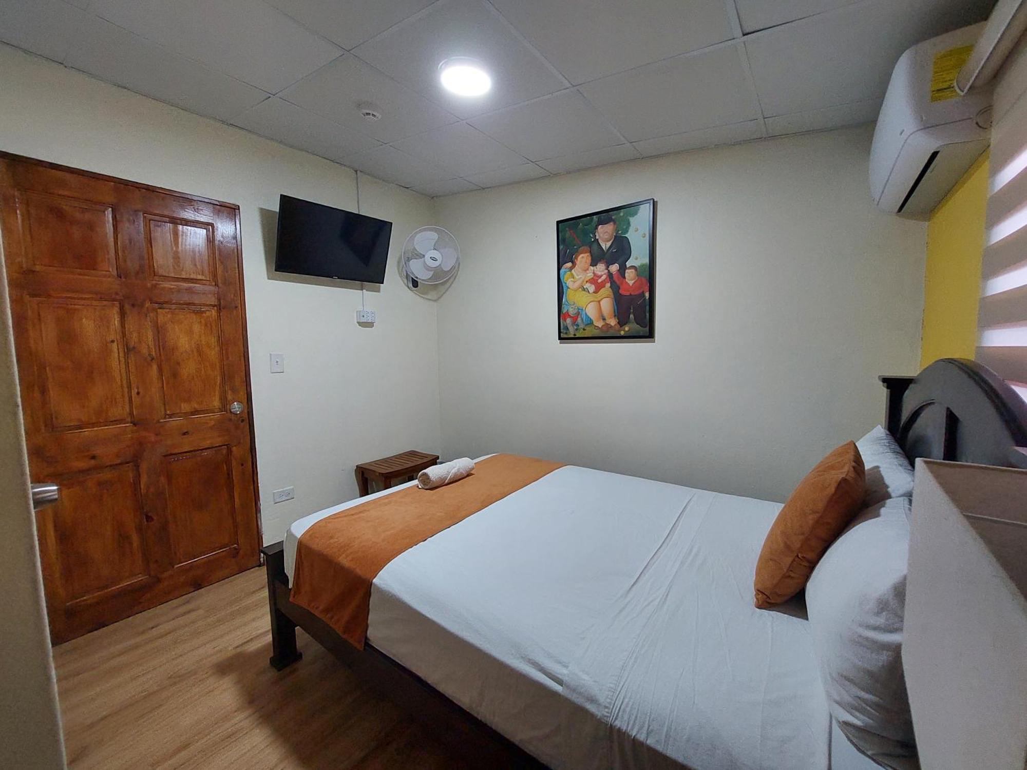 Hospedaje Los Lirios Chitré Dış mekan fotoğraf